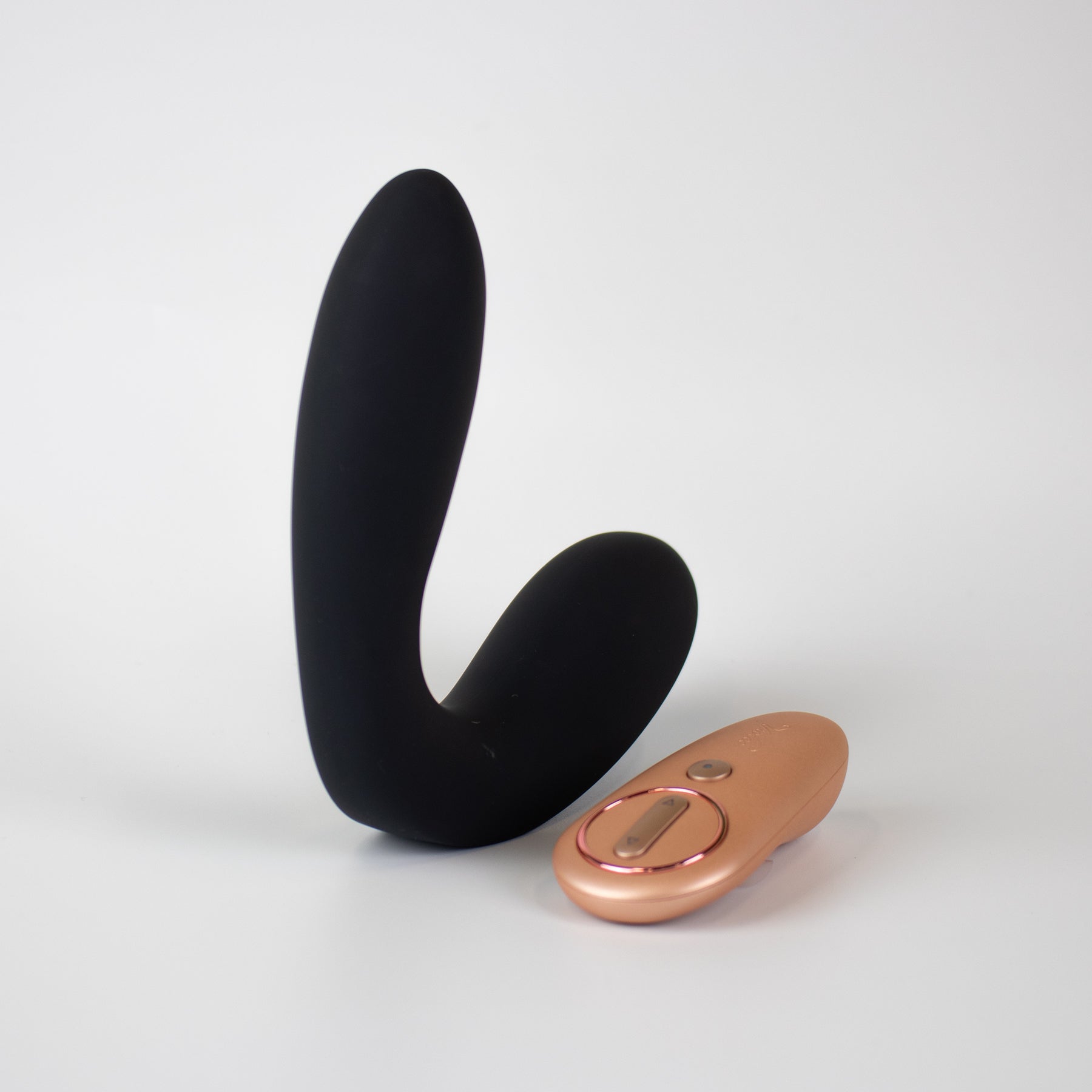 Hercules Remote C-Shape Vibrating Plug Black - Fantasies Boutique
