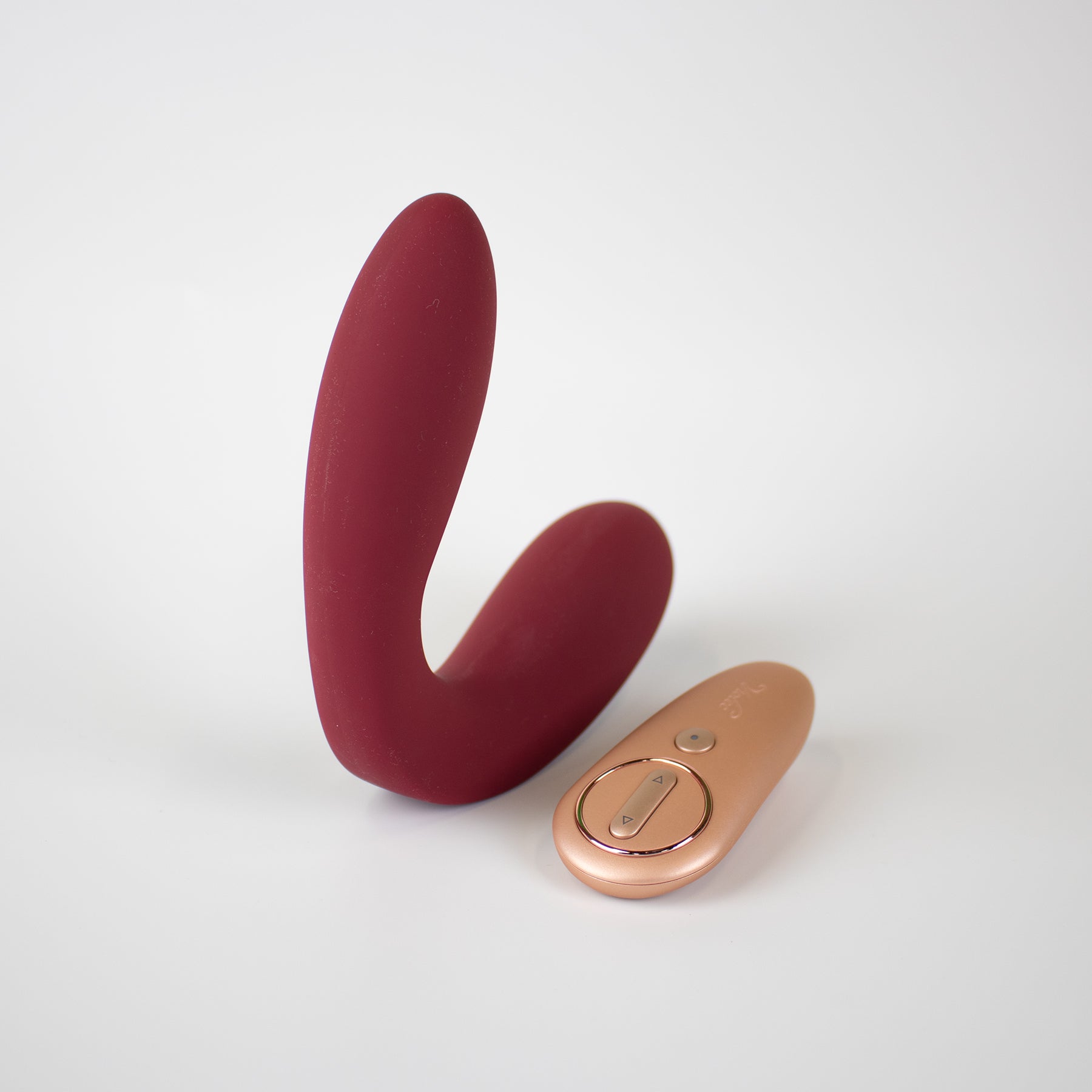 Hercules Remote C-Shape Vibrating Plug Wine Red - Fantasies Boutique