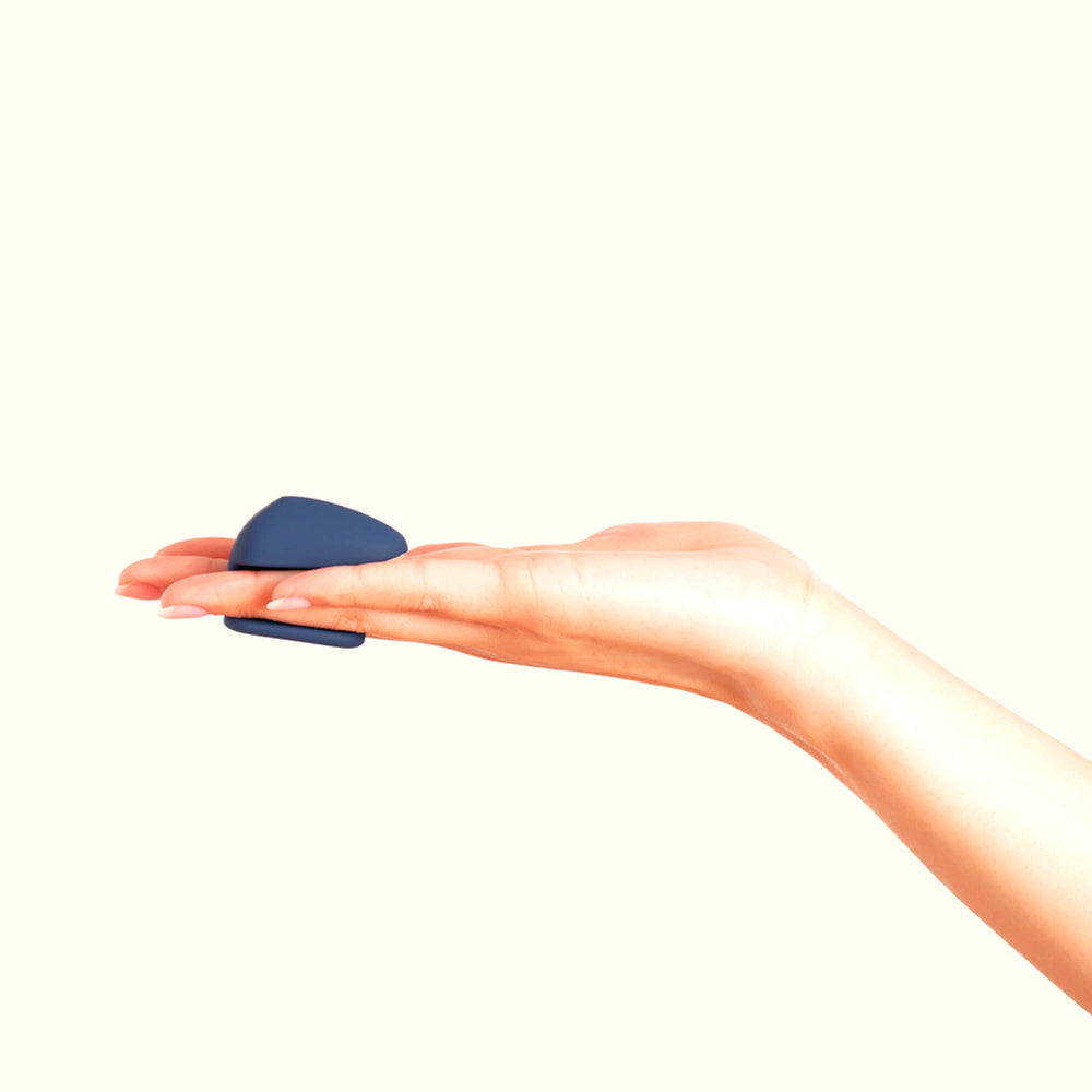 Deia The Wearable Remote-Controlled Stimulator Silicone Blue - Fantasies Boutique