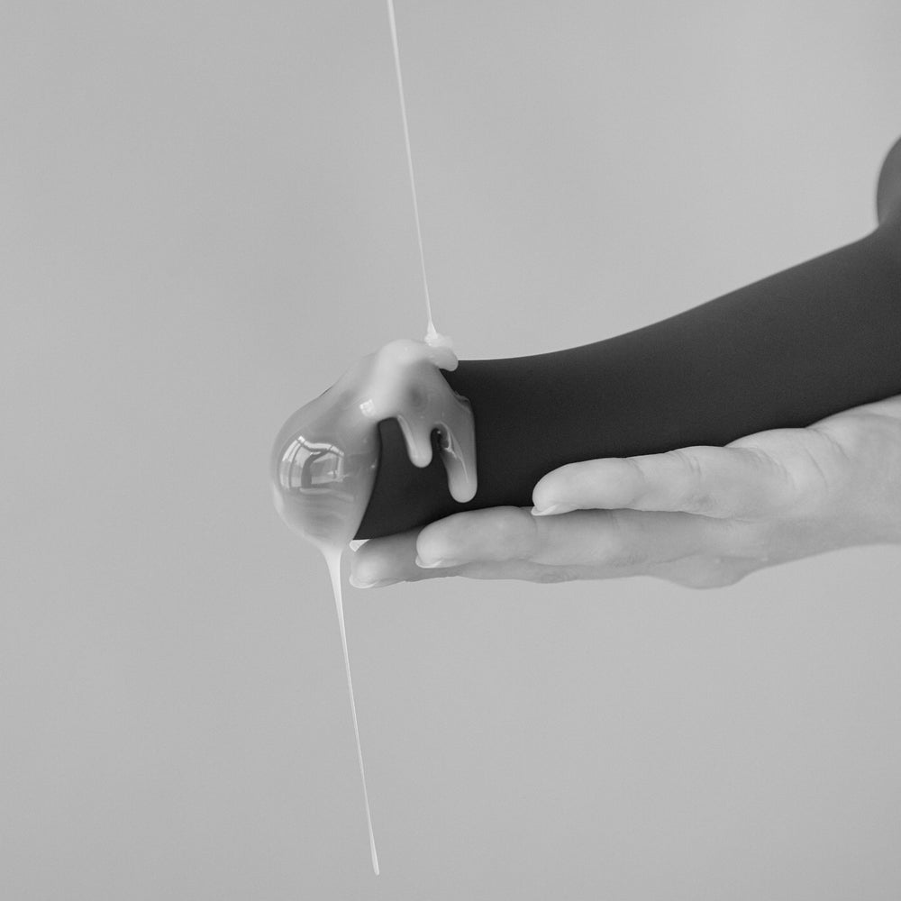 Strap-On-Me Squirting Cum Semi-Realistic Silicone Dildo Black S (fluid not included) - Fantasies Boutique