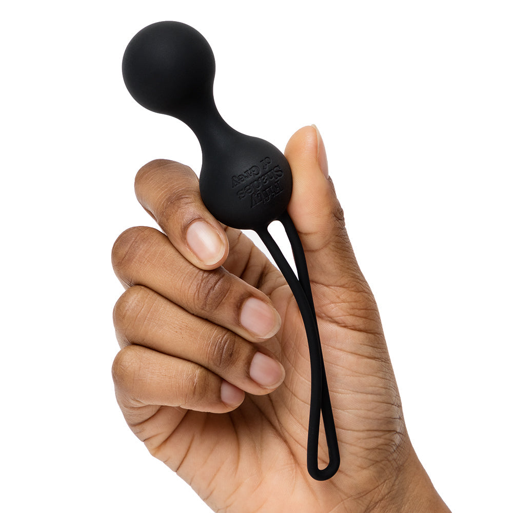 Fifty Shades of Grey Womanizer Desire Blooms Kit Black - Fantasies Boutique