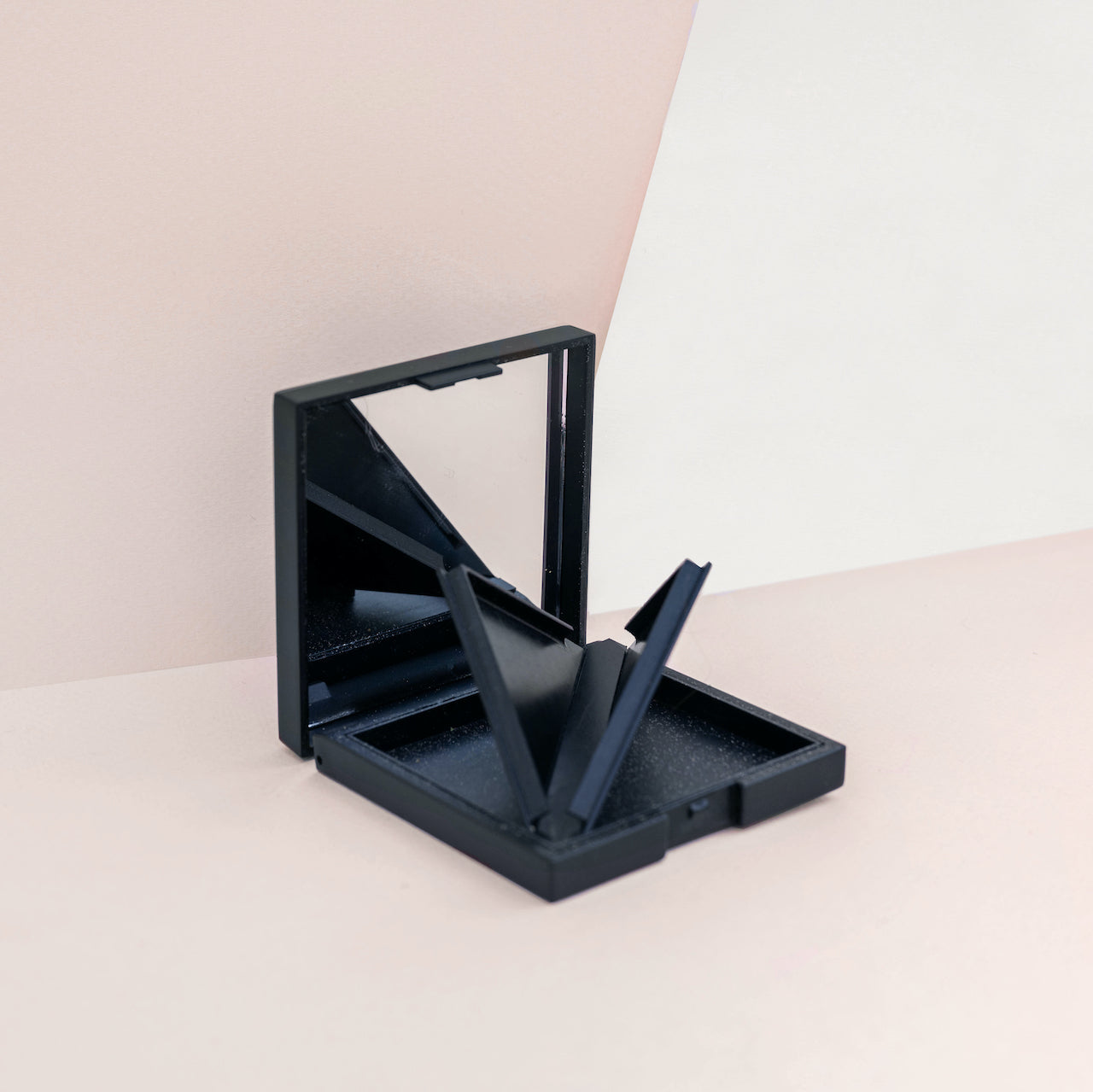 Smoke & Mirrors Compact rolling tray By Miss Weed - Fantasies Boutique