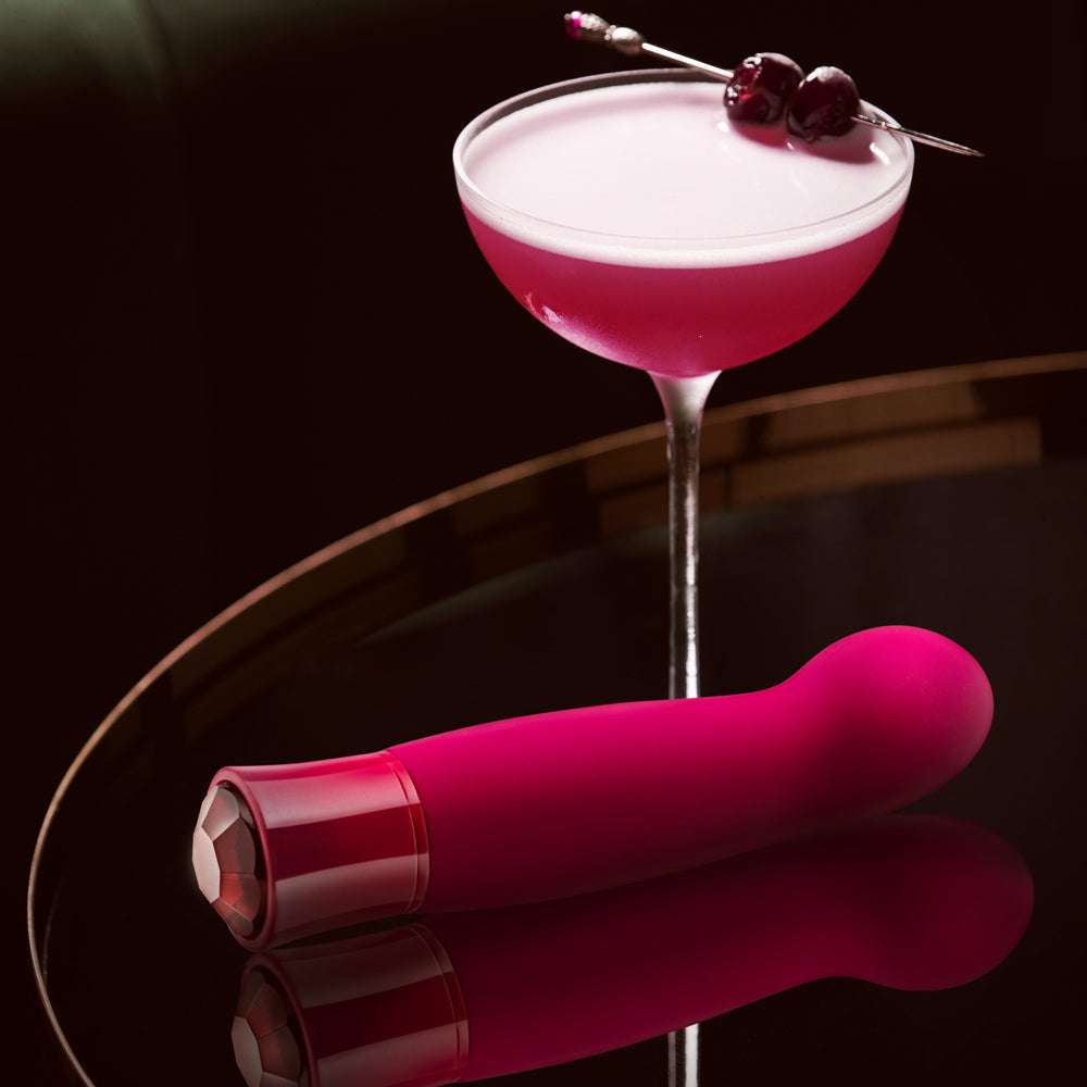 Oh My Gem Classy Rechargeable Warming Silicone G-Spot Vibrator Garnet - Fantasies Boutique